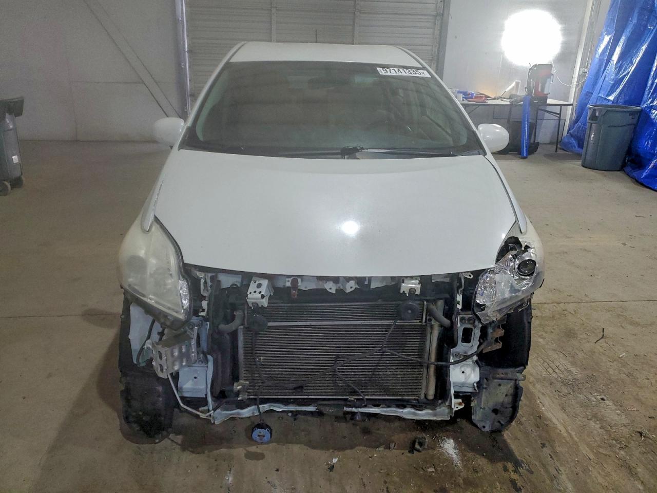 2014 TOYOTA PRIUS photo 9