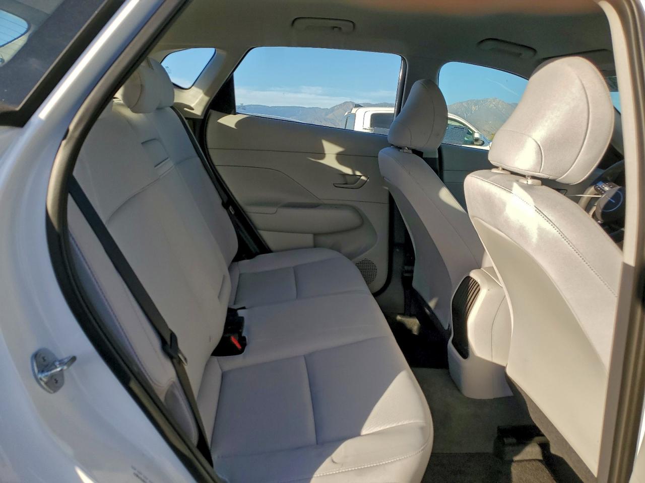 2025 HYUNDAI KONA SE photo 19