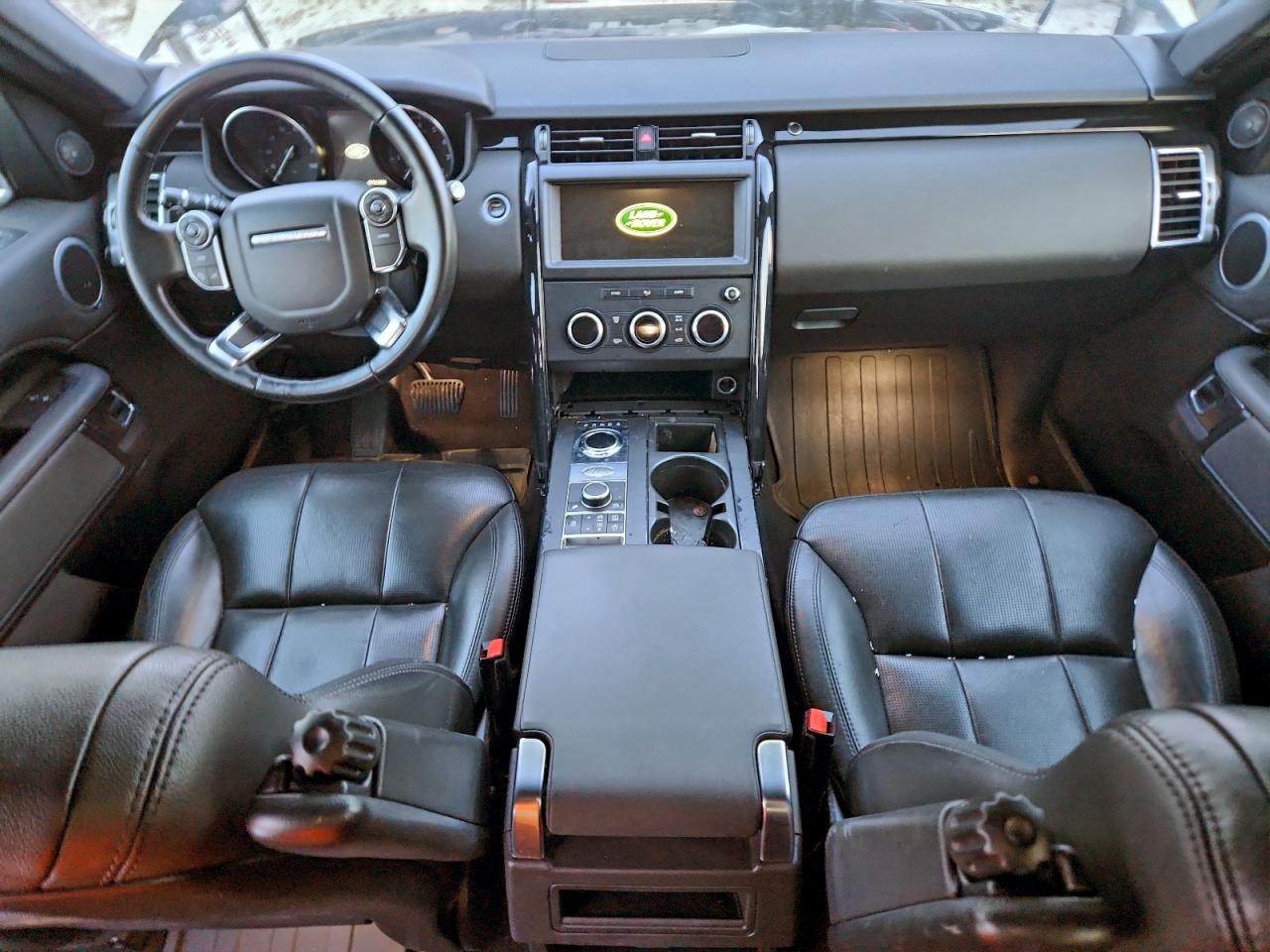 2018 LAND ROVER DISCOVERY SE photo 8
