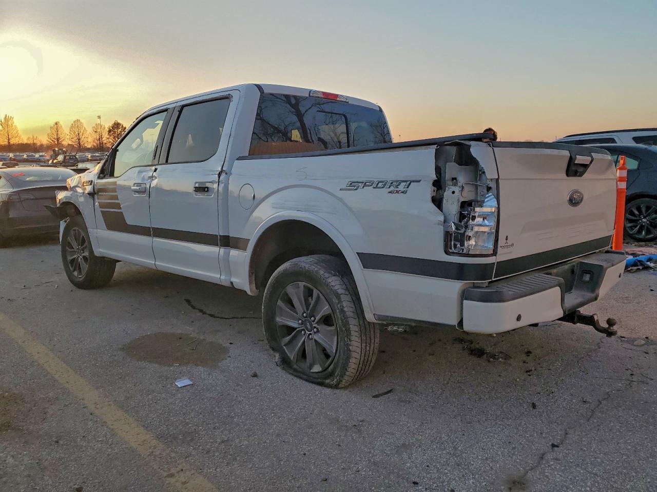 2018 FORD F150 SUPERCREW photo 2
