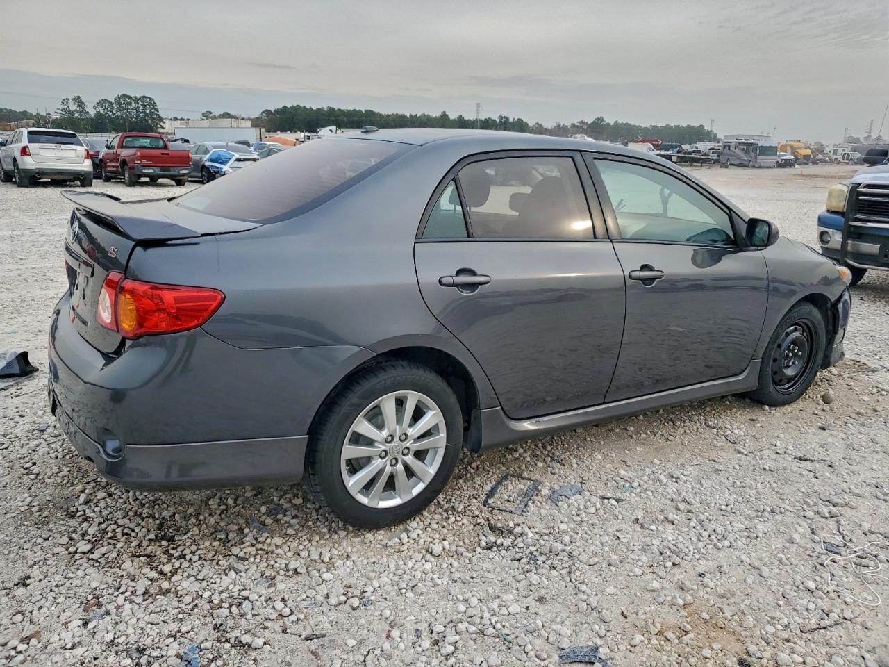 2010 TOYOTA COROLLA BASE photo 3