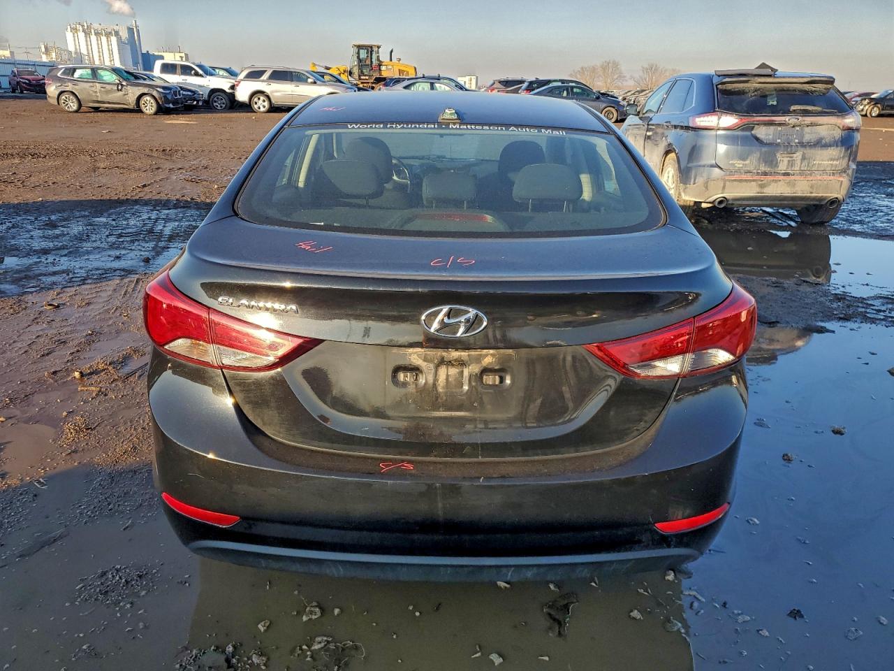 2016 HYUNDAI ELANTRA SE photo 11
