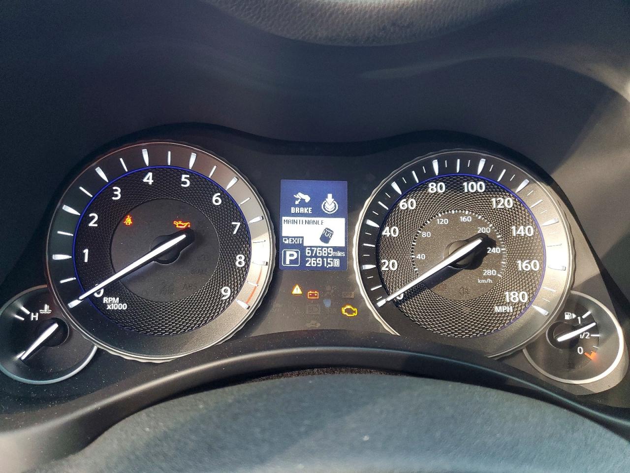 2015 INFINITI Q70L 3.7 photo 9