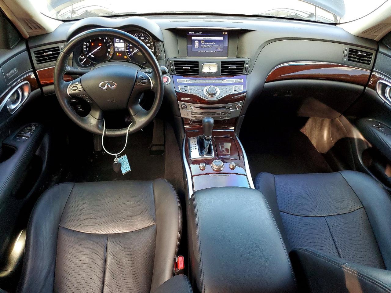 2015 INFINITI Q70L 3.7 photo 8