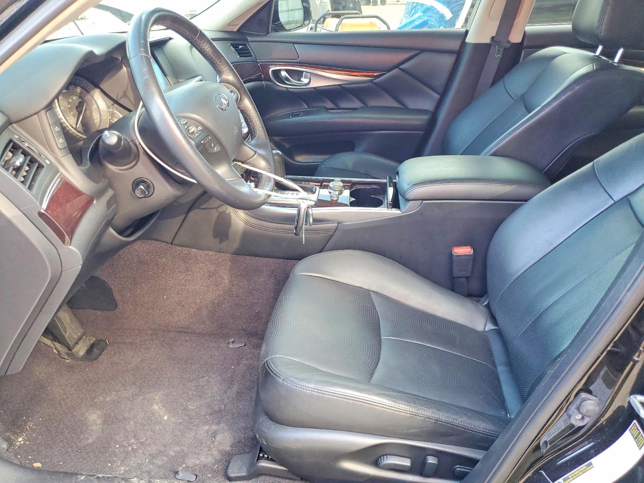 2015 INFINITI Q70L 3.7 photo 7