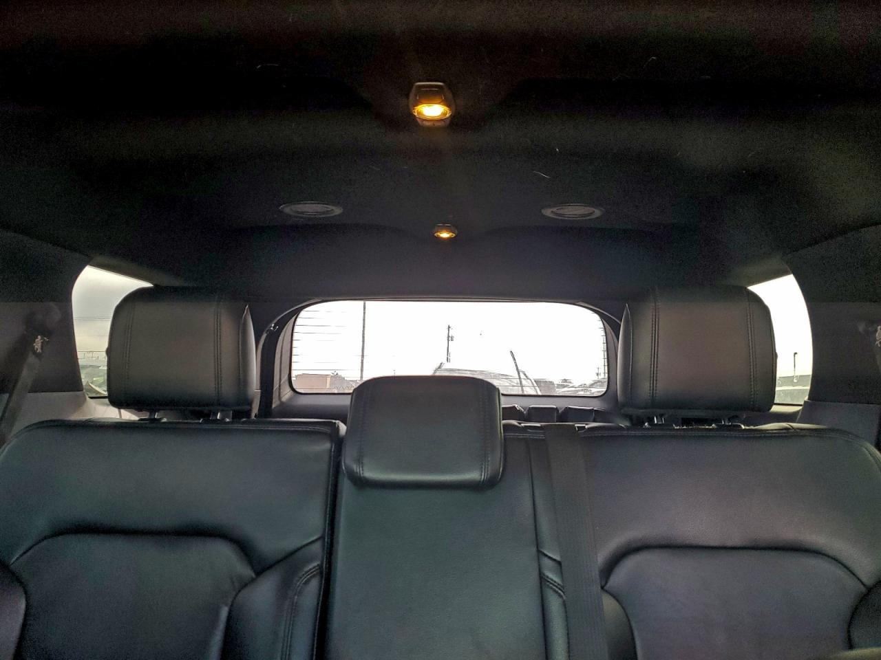 2016 FORD EXPLORER XLT photo 10