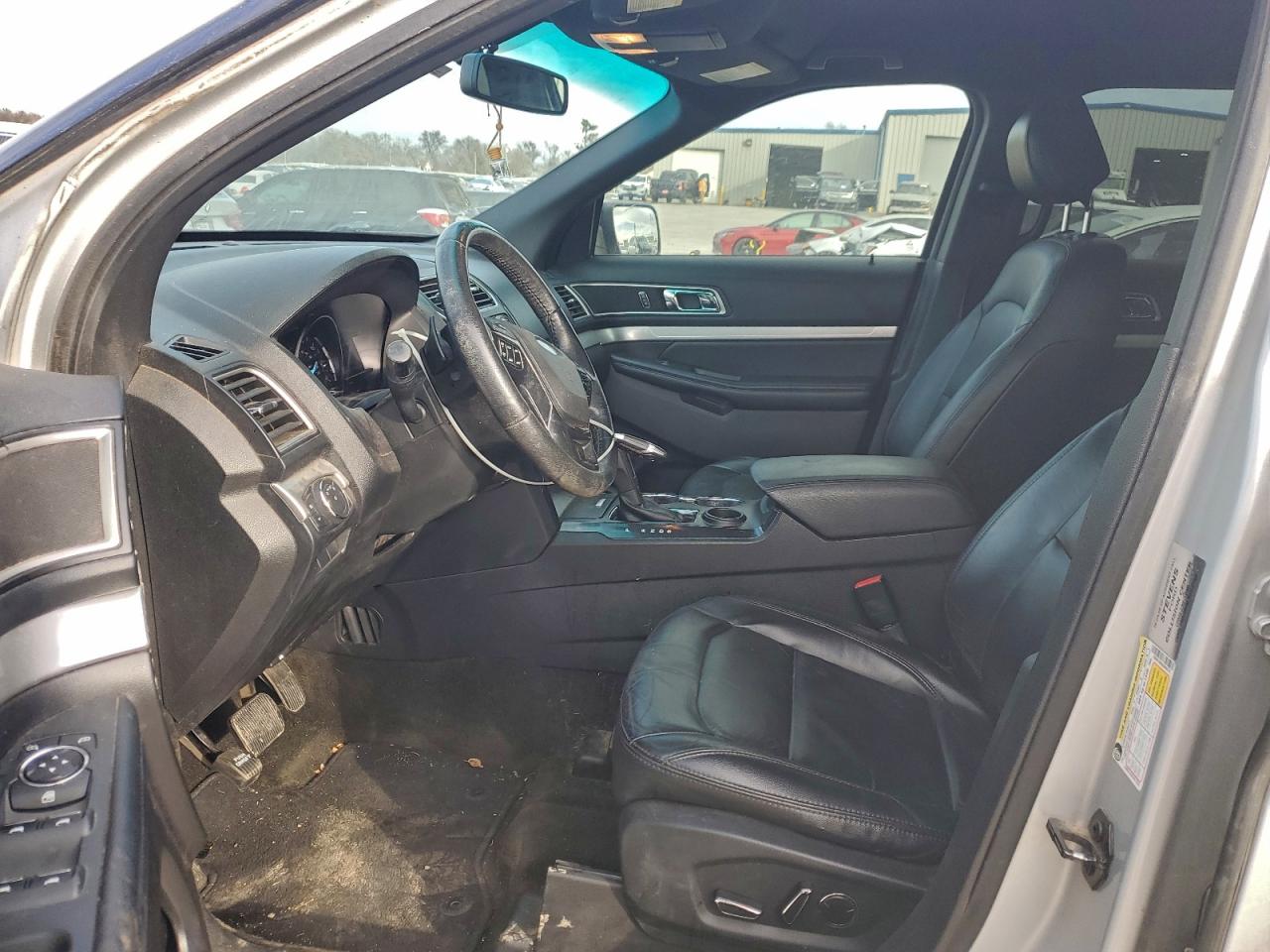 2016 FORD EXPLORER XLT photo 7