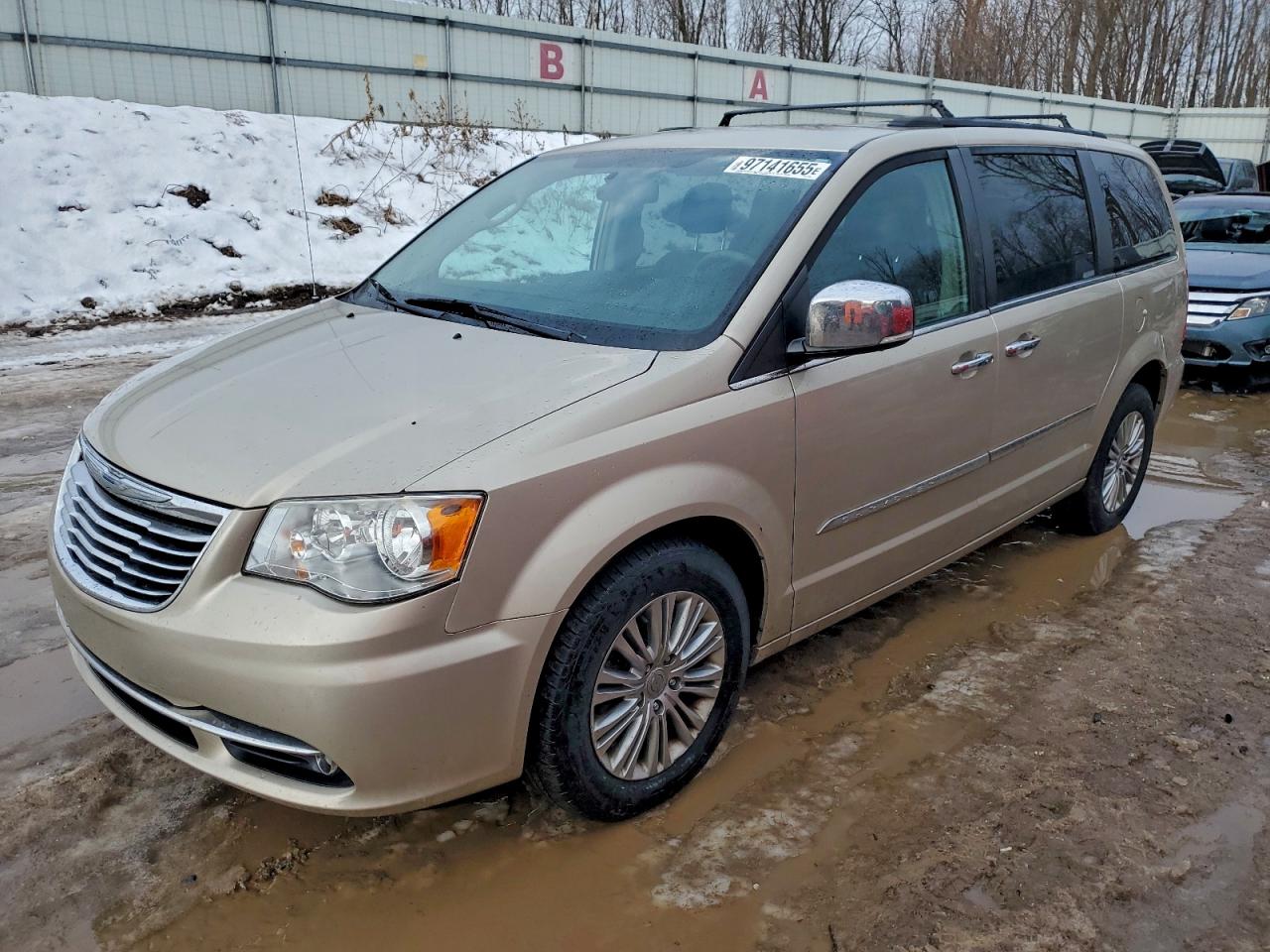 2015 CHRYSLER TOWN & COUNTRY