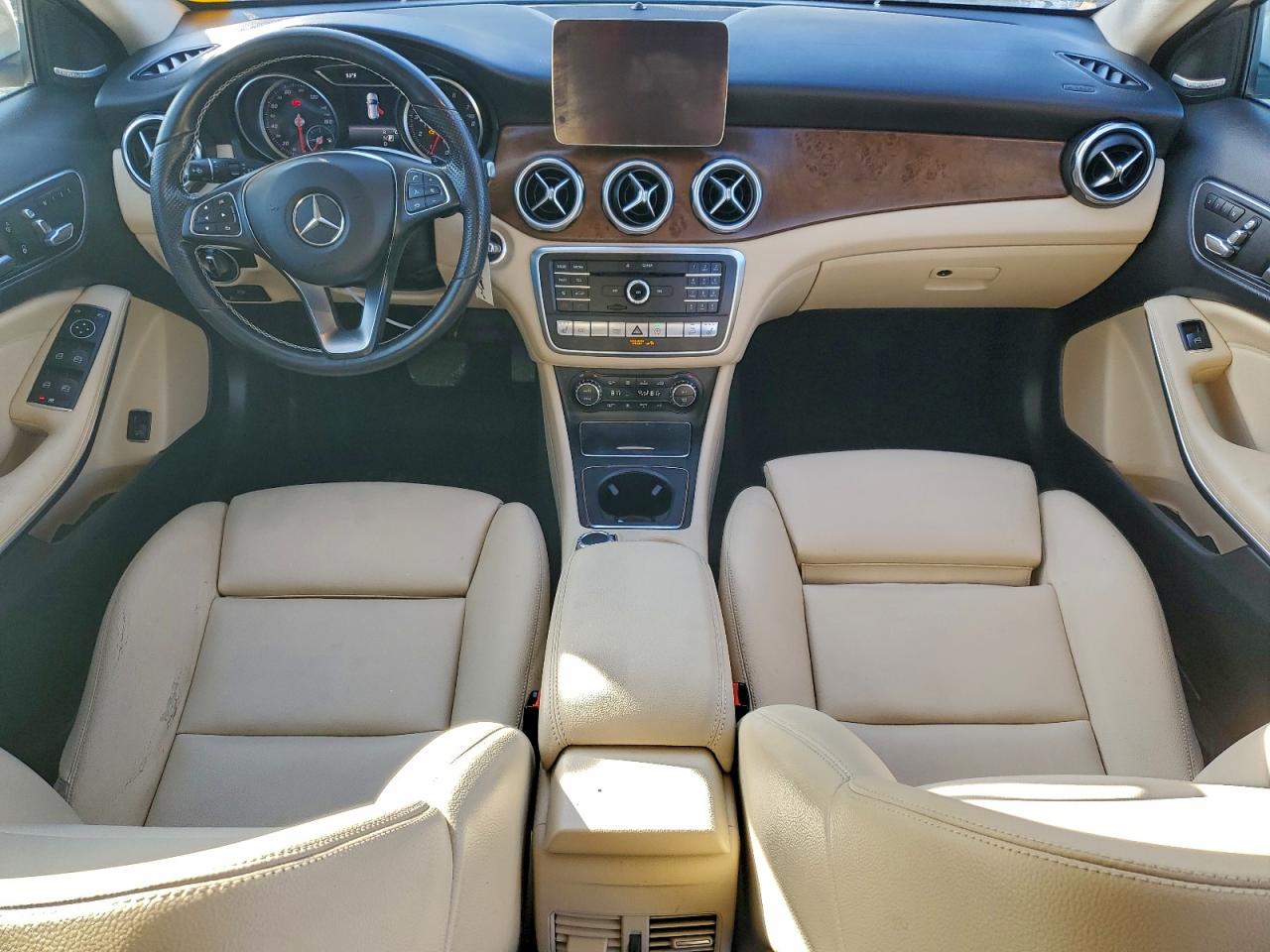 2019 MERCEDES-BENZ GLA 250 4MATIC photo 8
