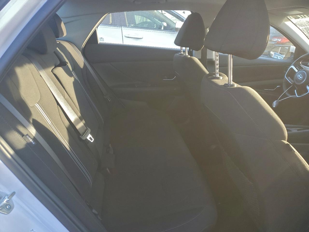 2024 HYUNDAI ELANTRA SEL photo 10