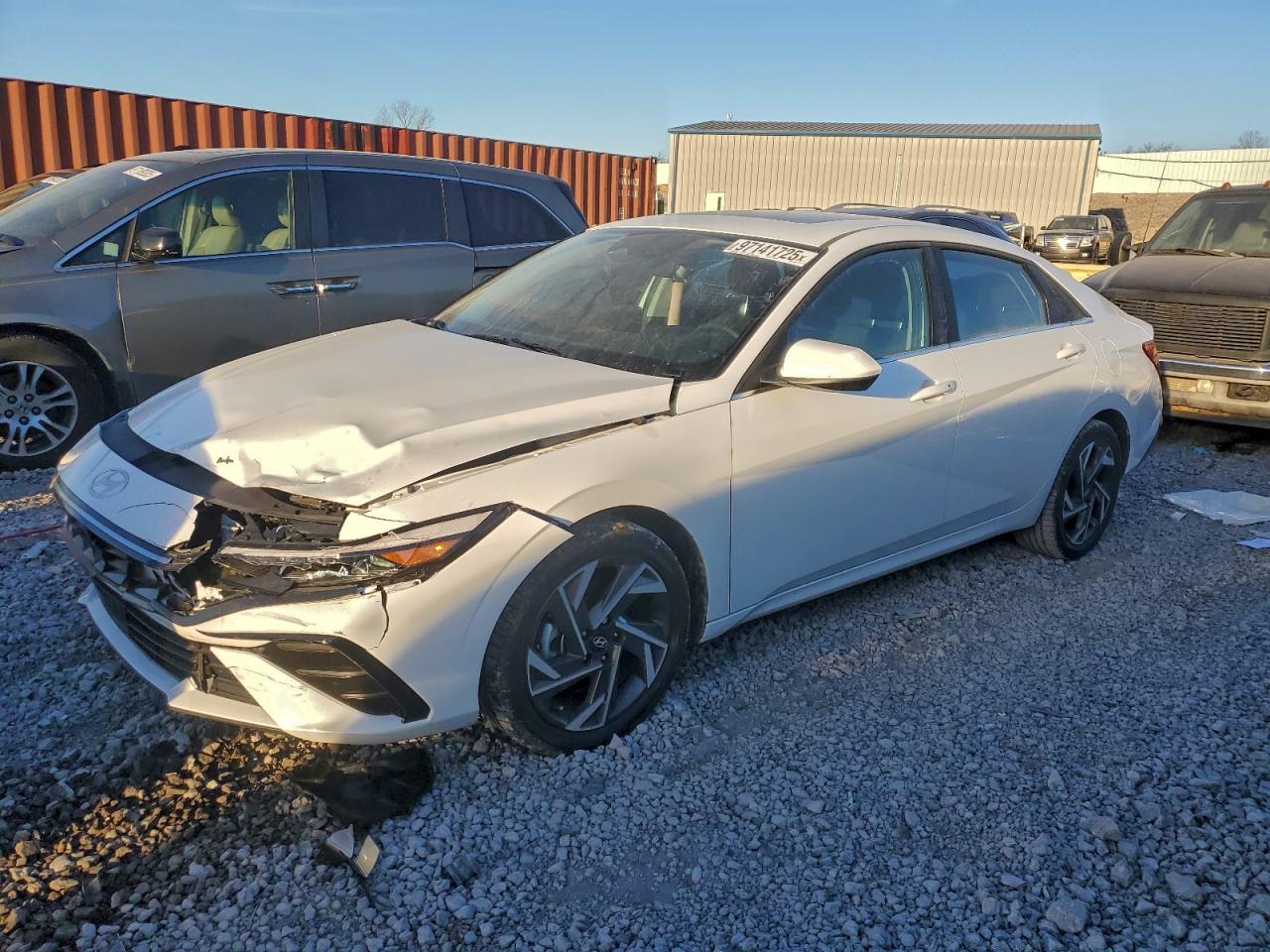 2024 HYUNDAI ELANTRA
