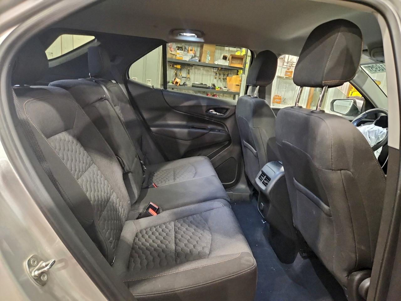 2018 CHEVROLET EQUINOX LT photo 10