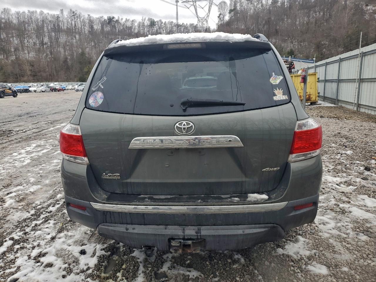 2013 TOYOTA HIGHLANDER LIMITED photo 16