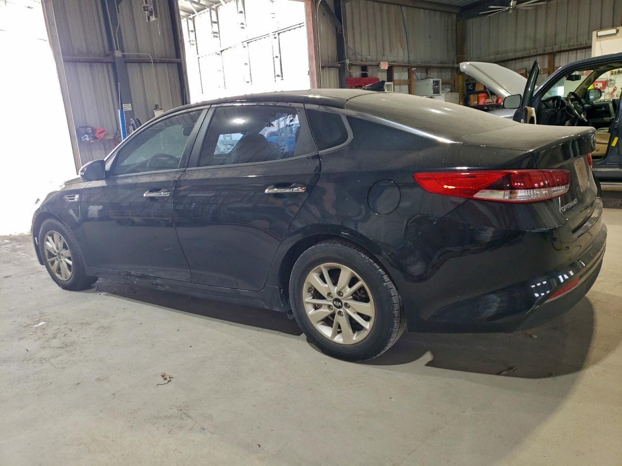 2016 KIA OPTIMA LX photo 2