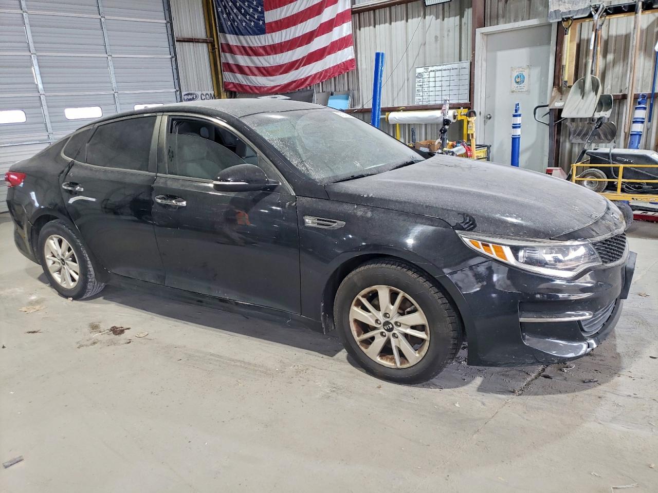 2016 KIA OPTIMA LX photo 4