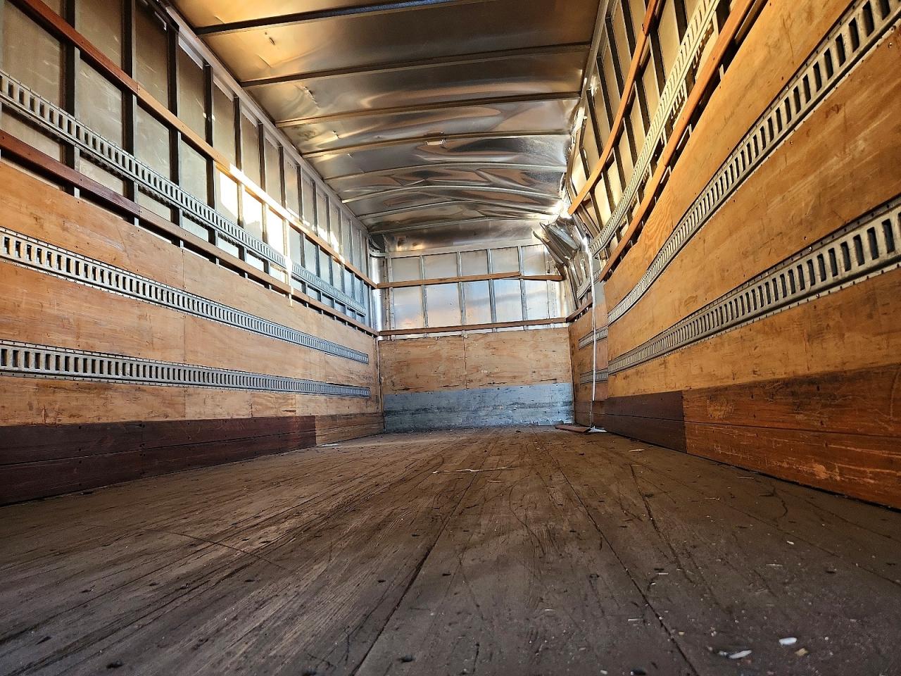 2018 INTERNATIONAL 4300 BOX TRUCK photo 6