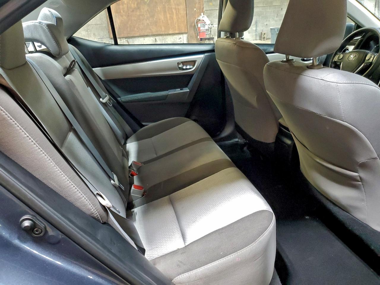 2017 TOYOTA COROLLA L photo 10