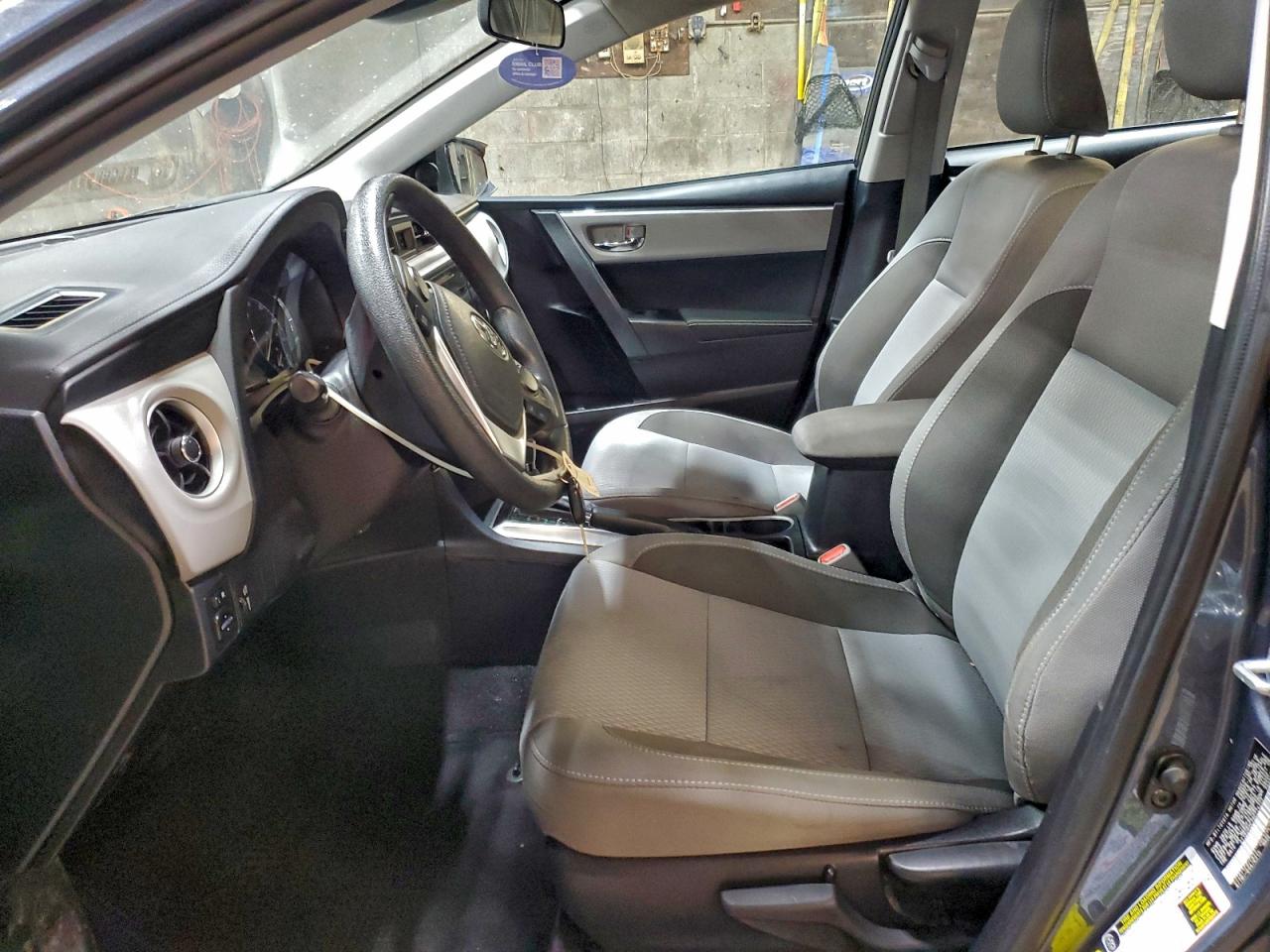 2017 TOYOTA COROLLA L photo 7