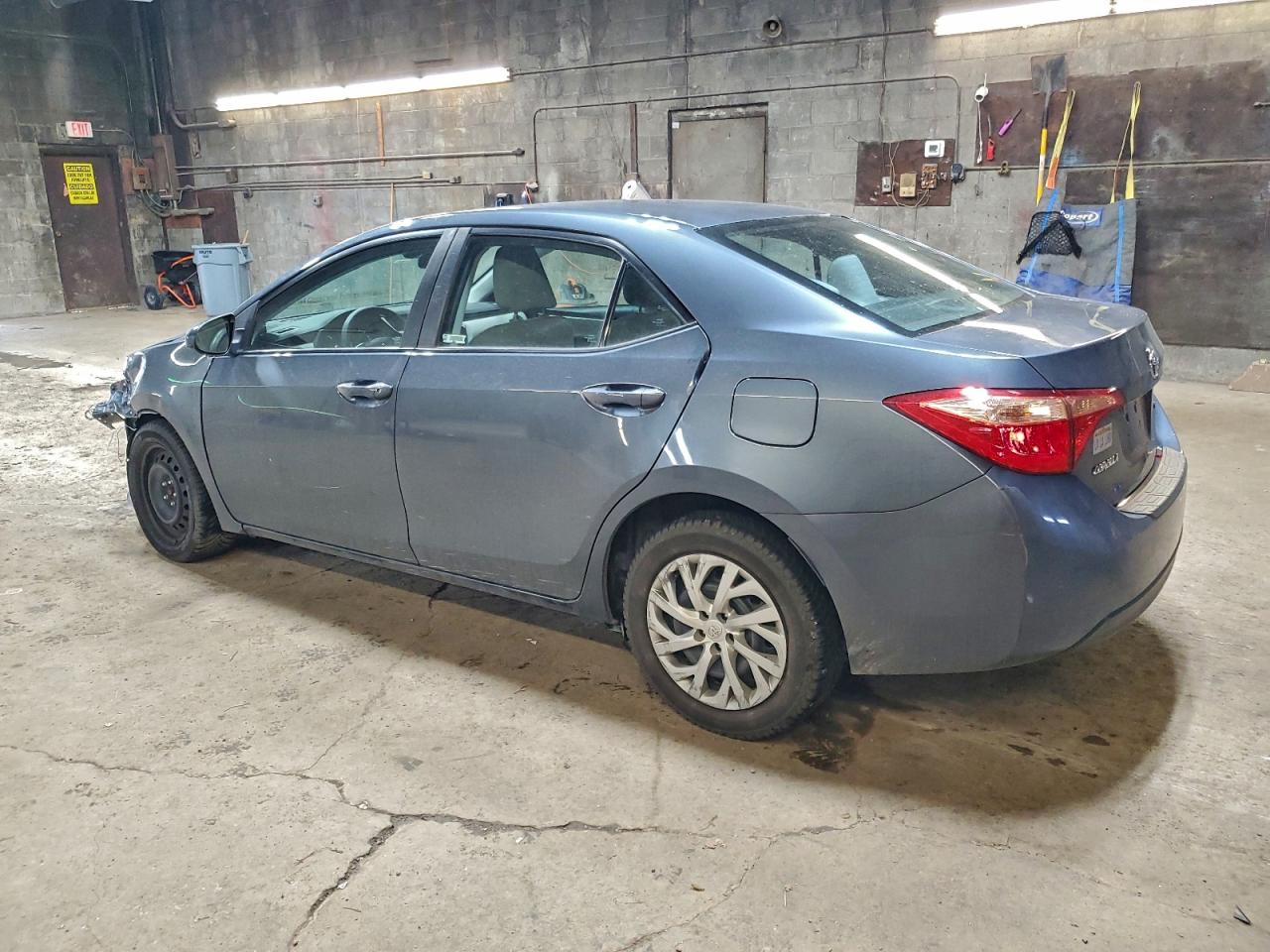 2017 TOYOTA COROLLA L photo 2