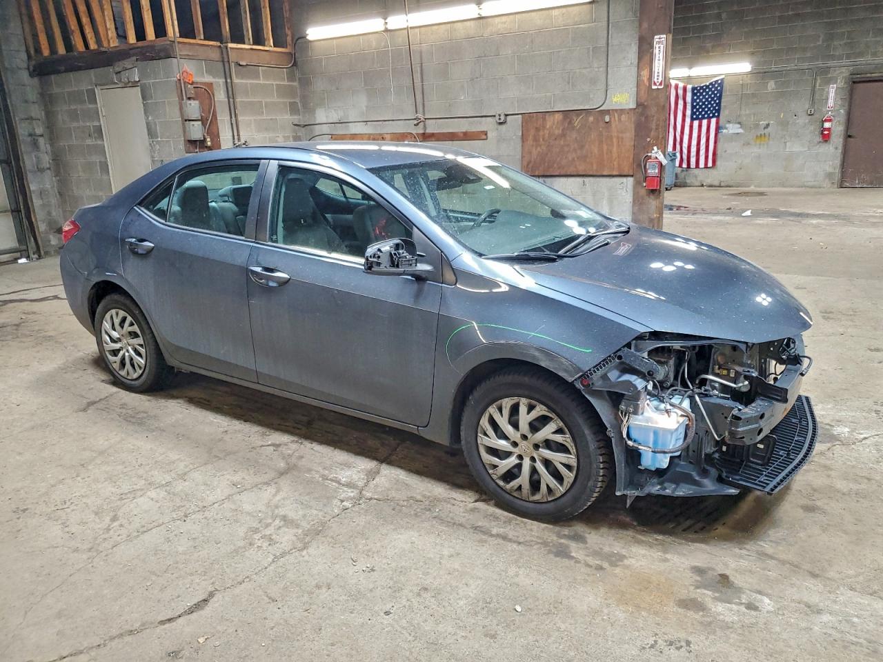 2017 TOYOTA COROLLA L photo 4