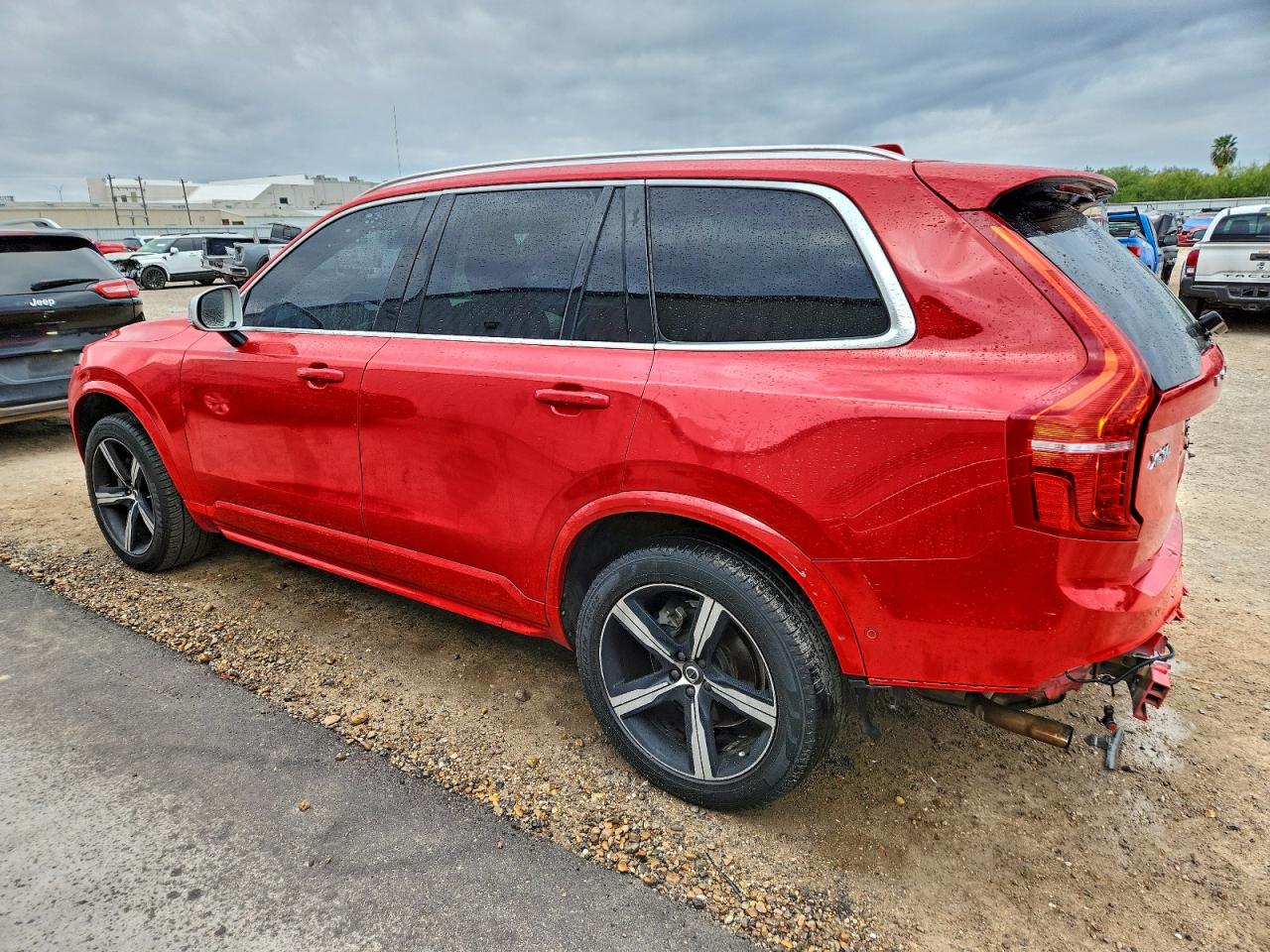 2017 VOLVO XC90 T5 photo 2