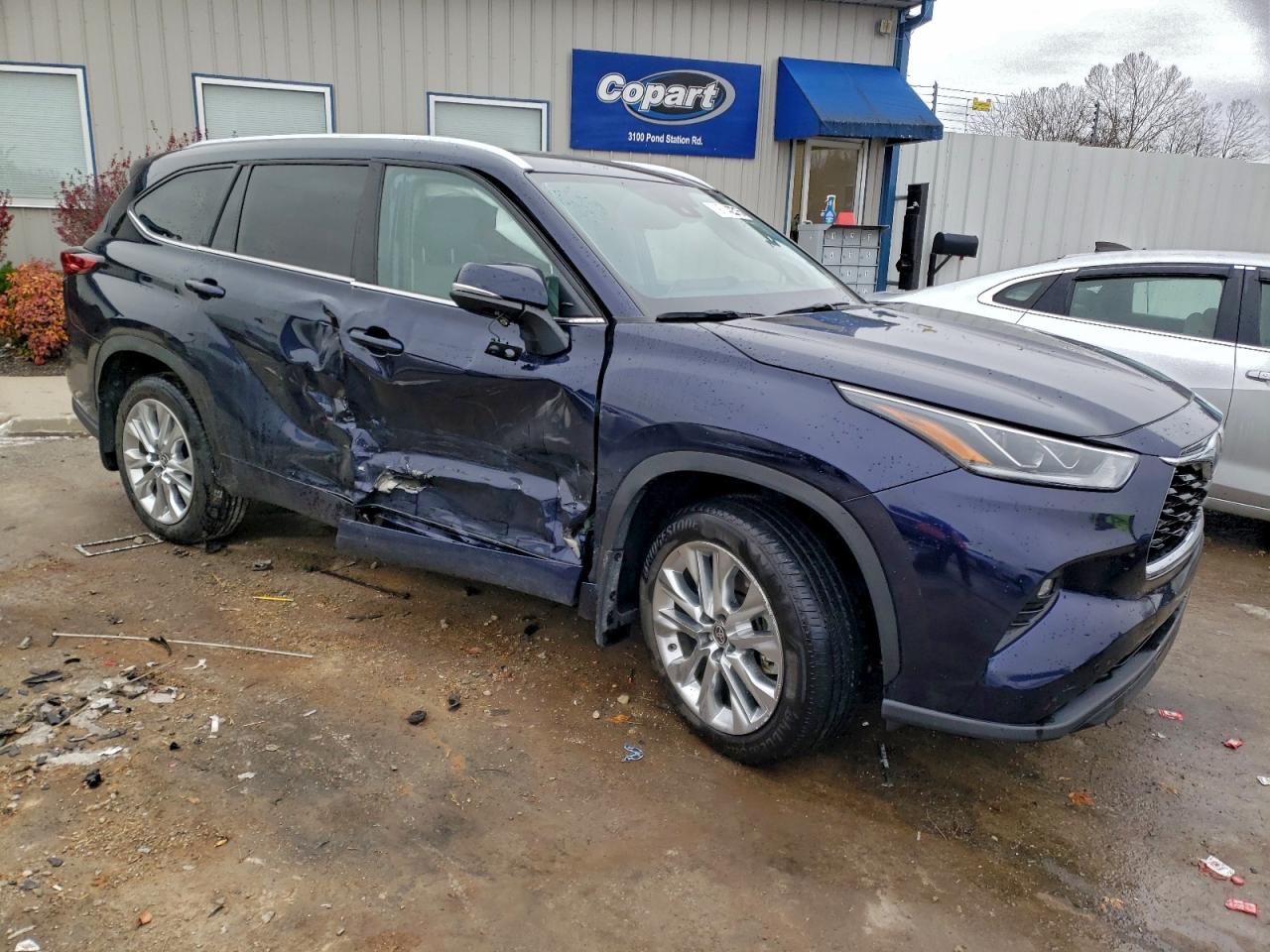 2023 TOYOTA HIGHLANDER L photo 4