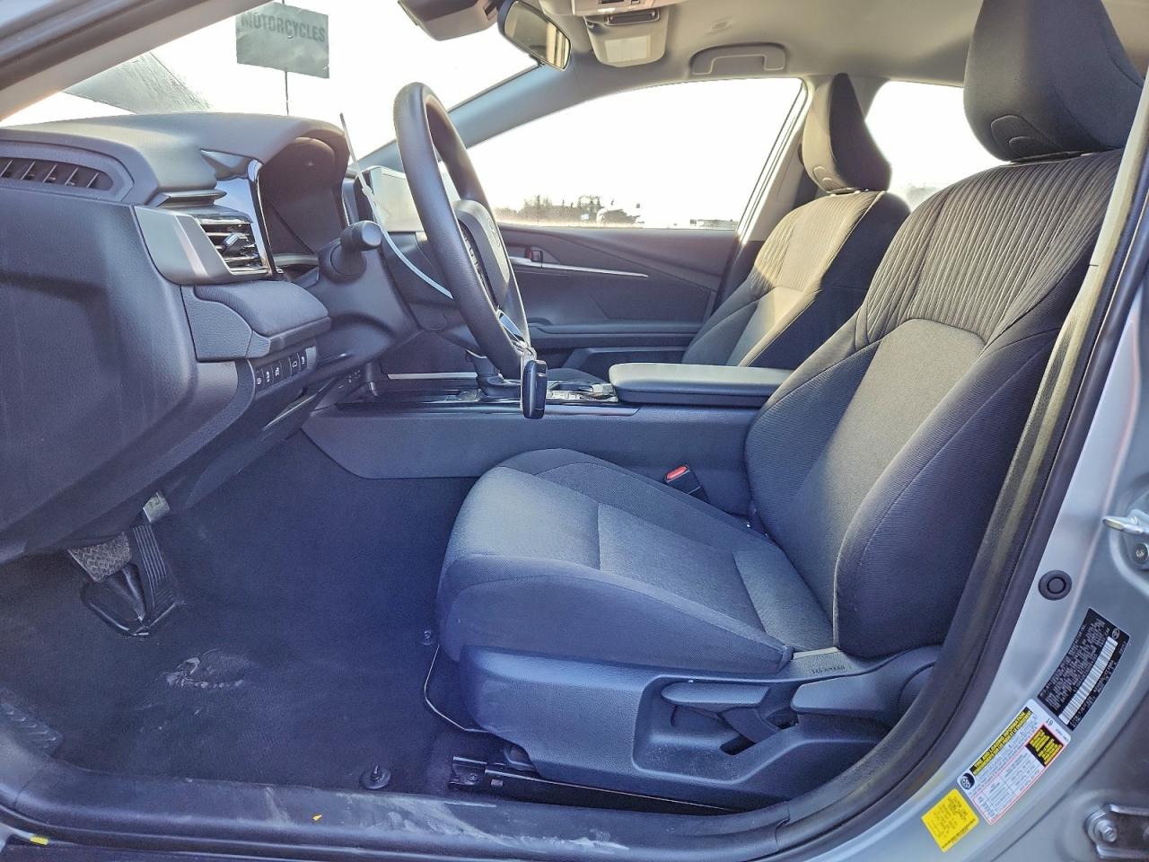 2025 TOYOTA CAMRY XSE photo 13