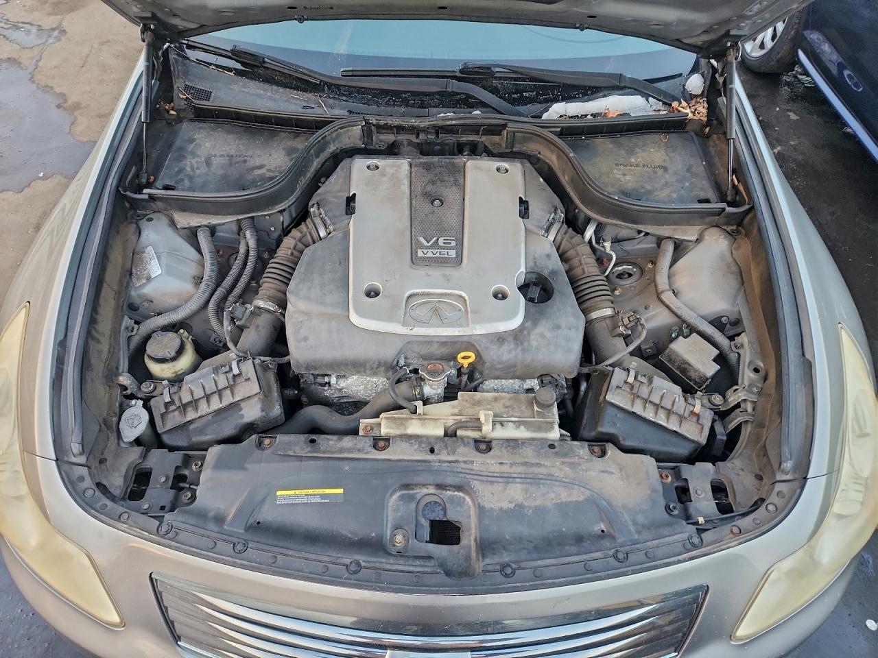2009 INFINITI G37 photo 21