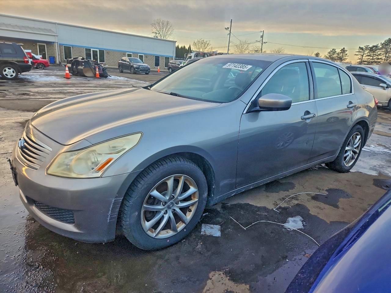 2009 INFINITI G37