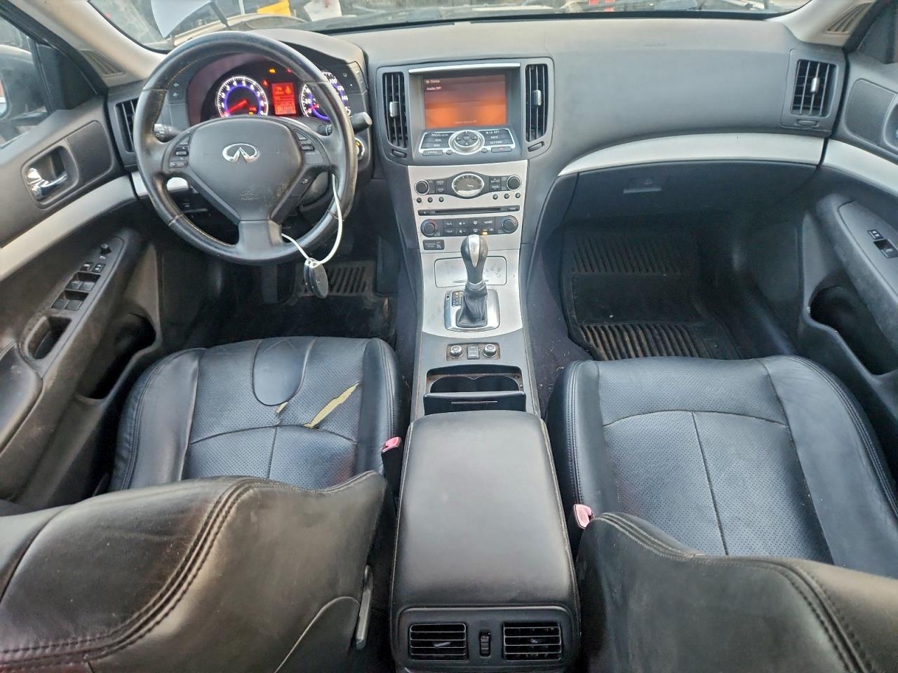 2009 INFINITI G37 photo 15