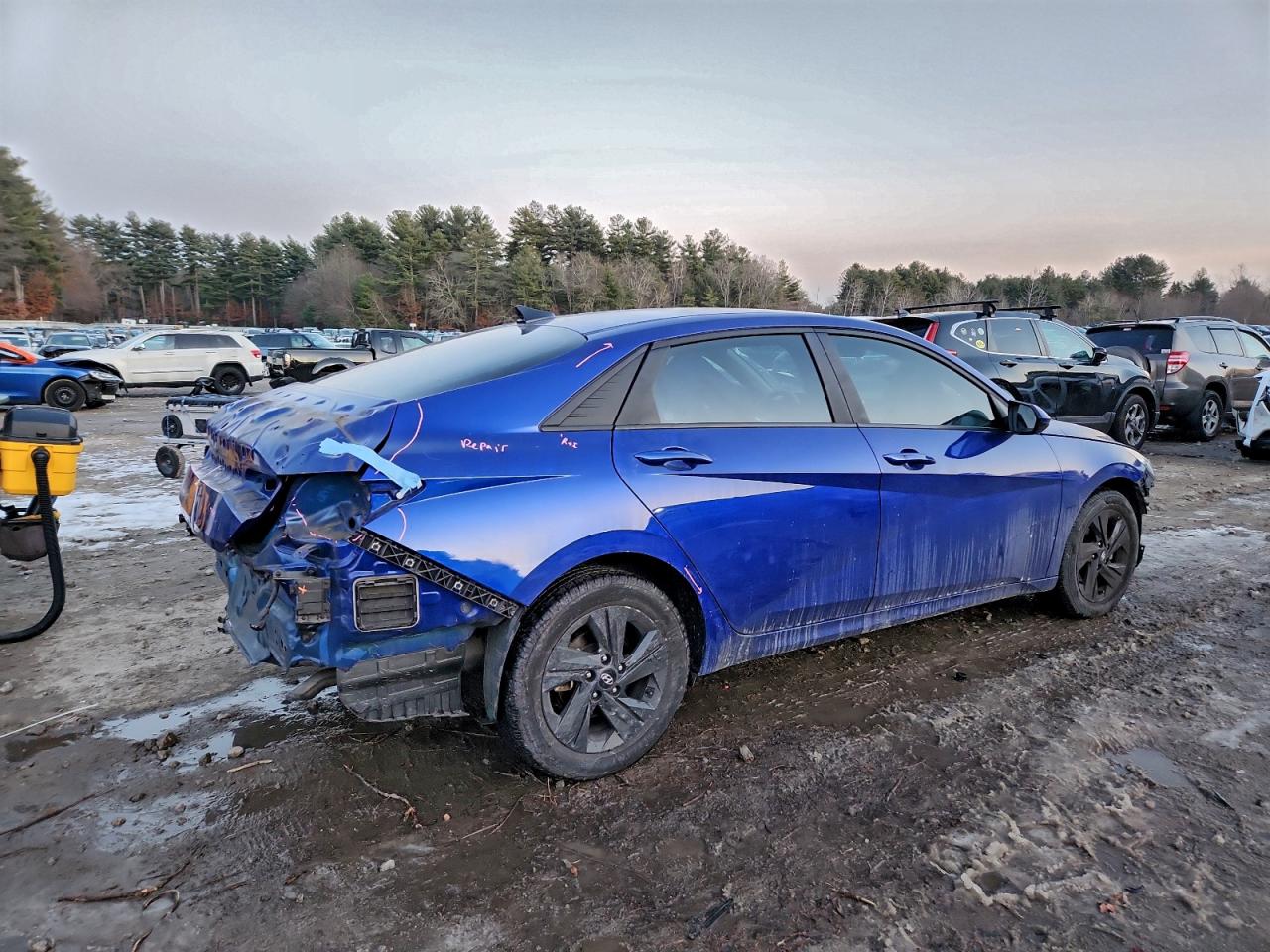 2023 HYUNDAI ELANTRA SEL photo 7