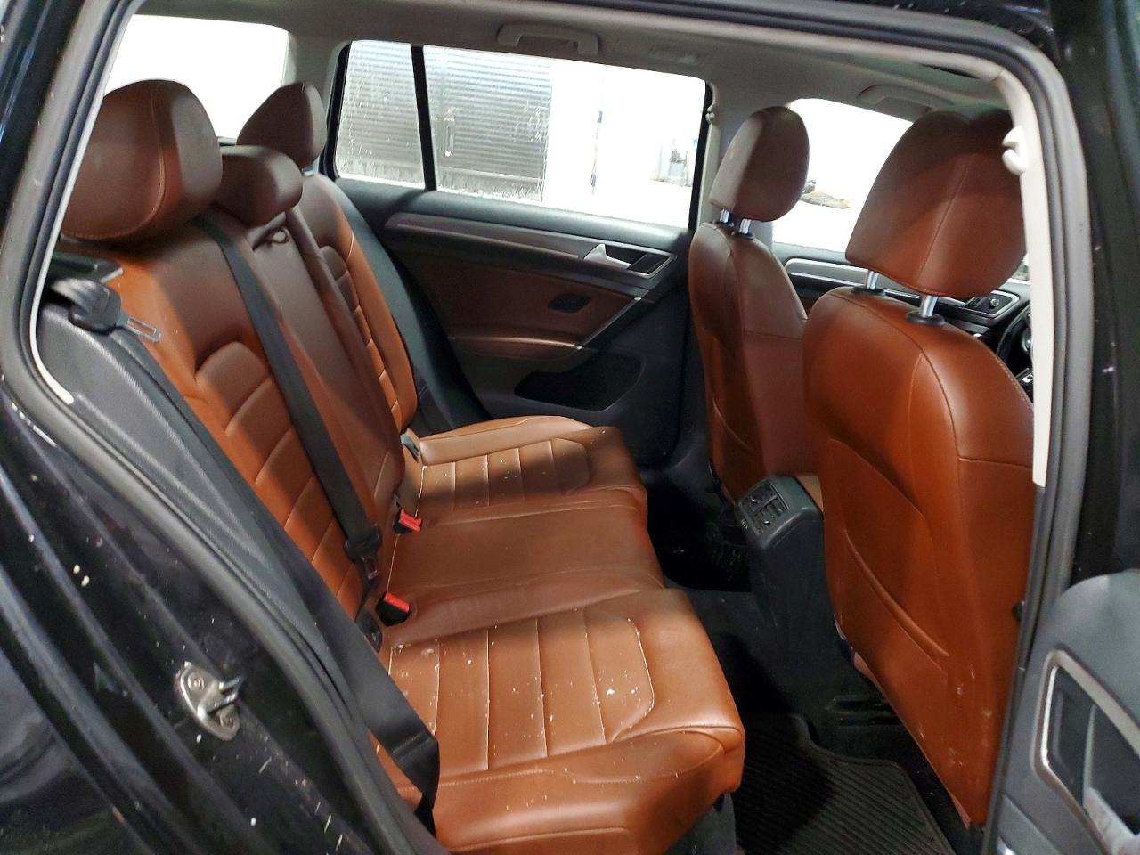 2017 VOLKSWAGEN GOLF ALLTRACK S photo 11