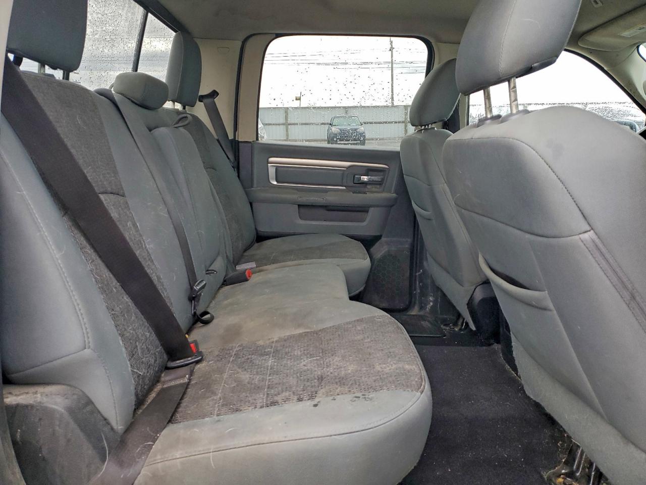 2017 RAM 1500 SLT photo 10