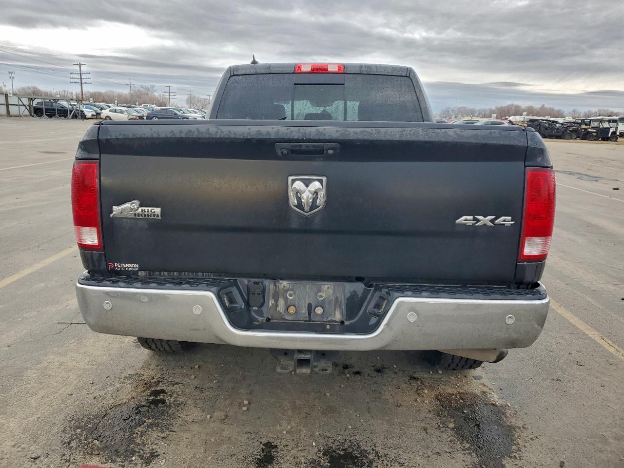 2017 RAM 1500 SLT photo 6