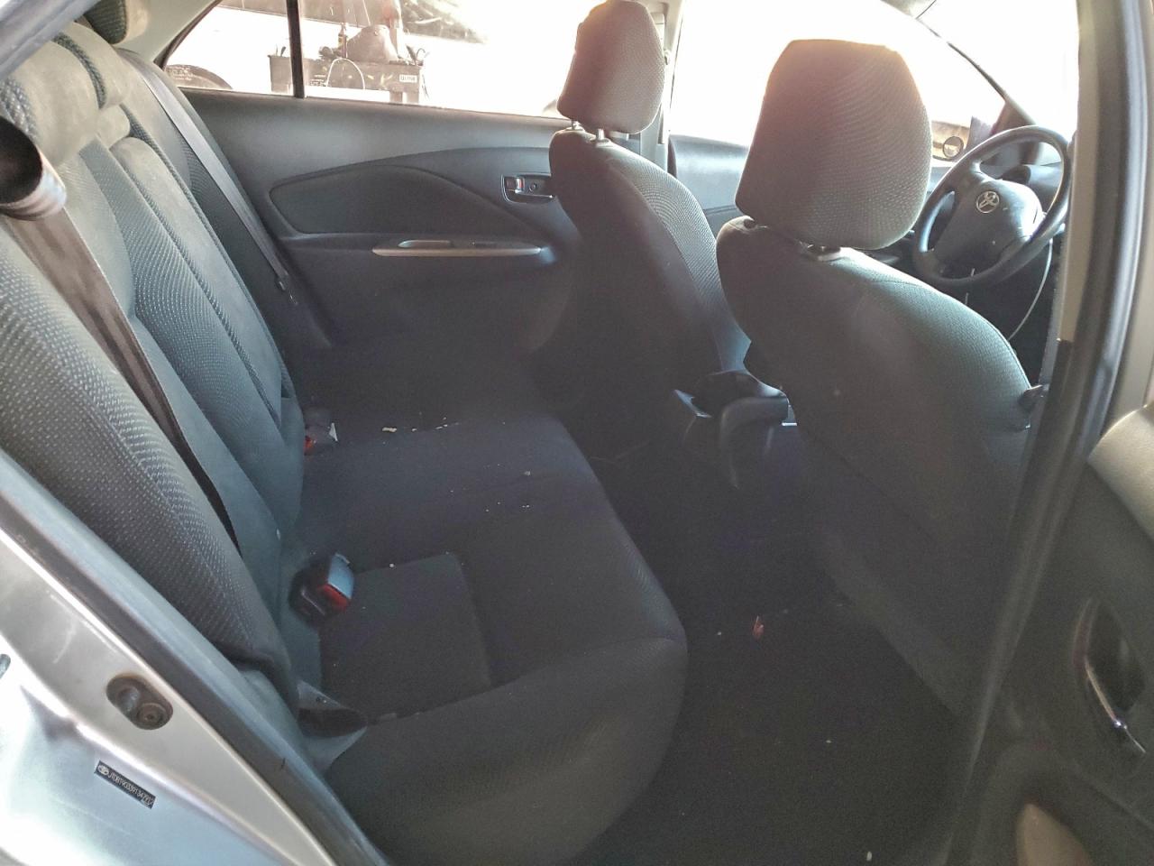 2009 TOYOTA YARIS photo 19