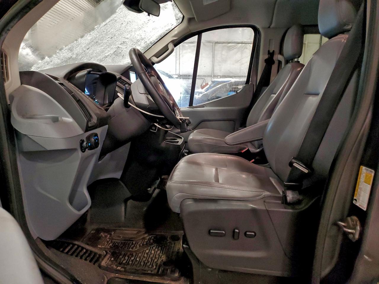 2016 FORD TRANSIT T-150 photo 13