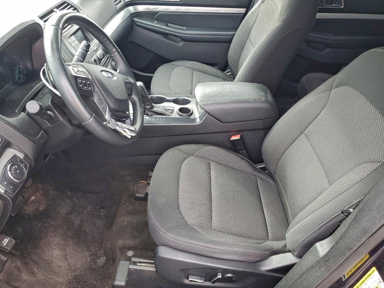 2017 FORD EXPLORER XLT photo 7