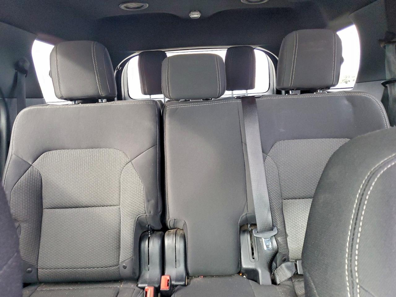 2017 FORD EXPLORER XLT photo 10