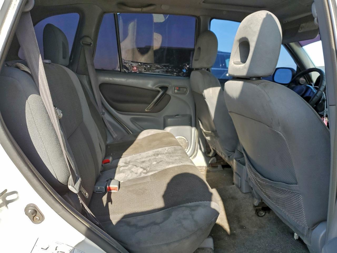 2003 TOYOTA RAV4 photo 11