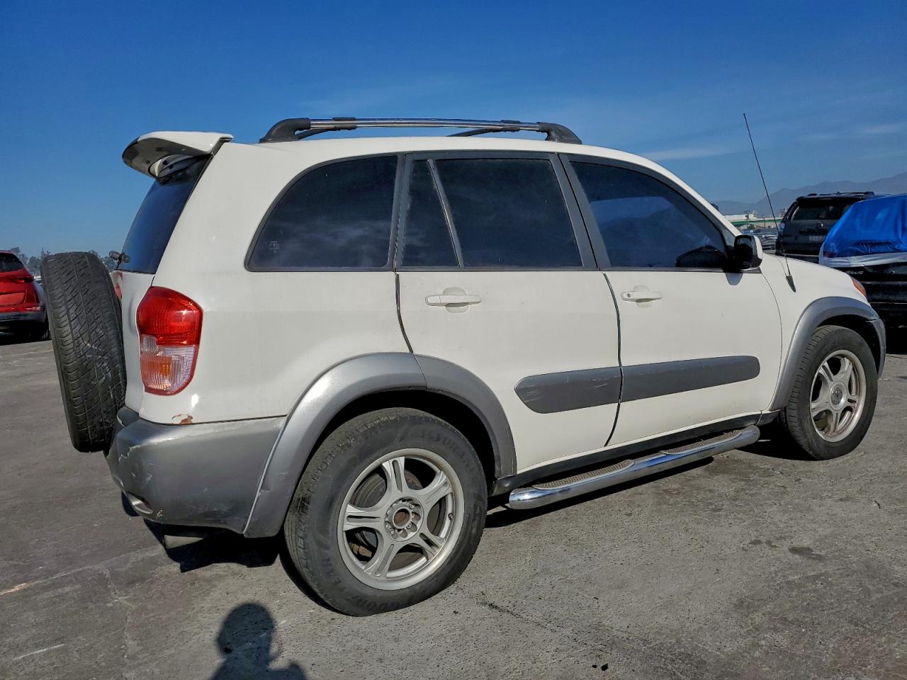 2003 TOYOTA RAV4 photo 3