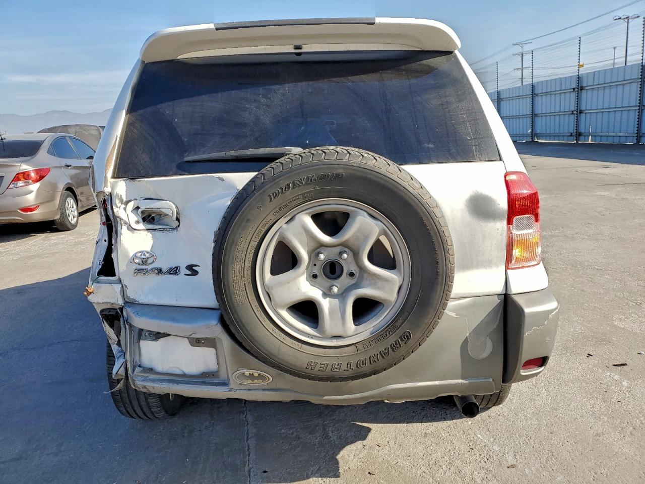 2003 TOYOTA RAV4 photo 6