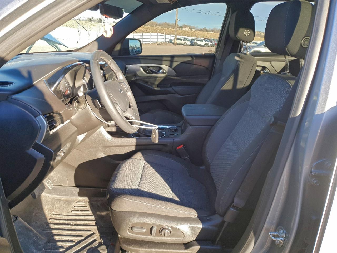 2023 CHEVROLET TRAVERSE LT photo 13