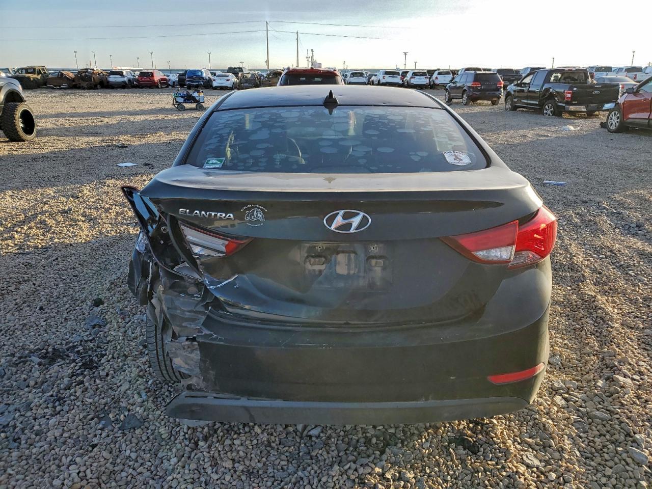 2016 HYUNDAI ELANTRA SE photo 6