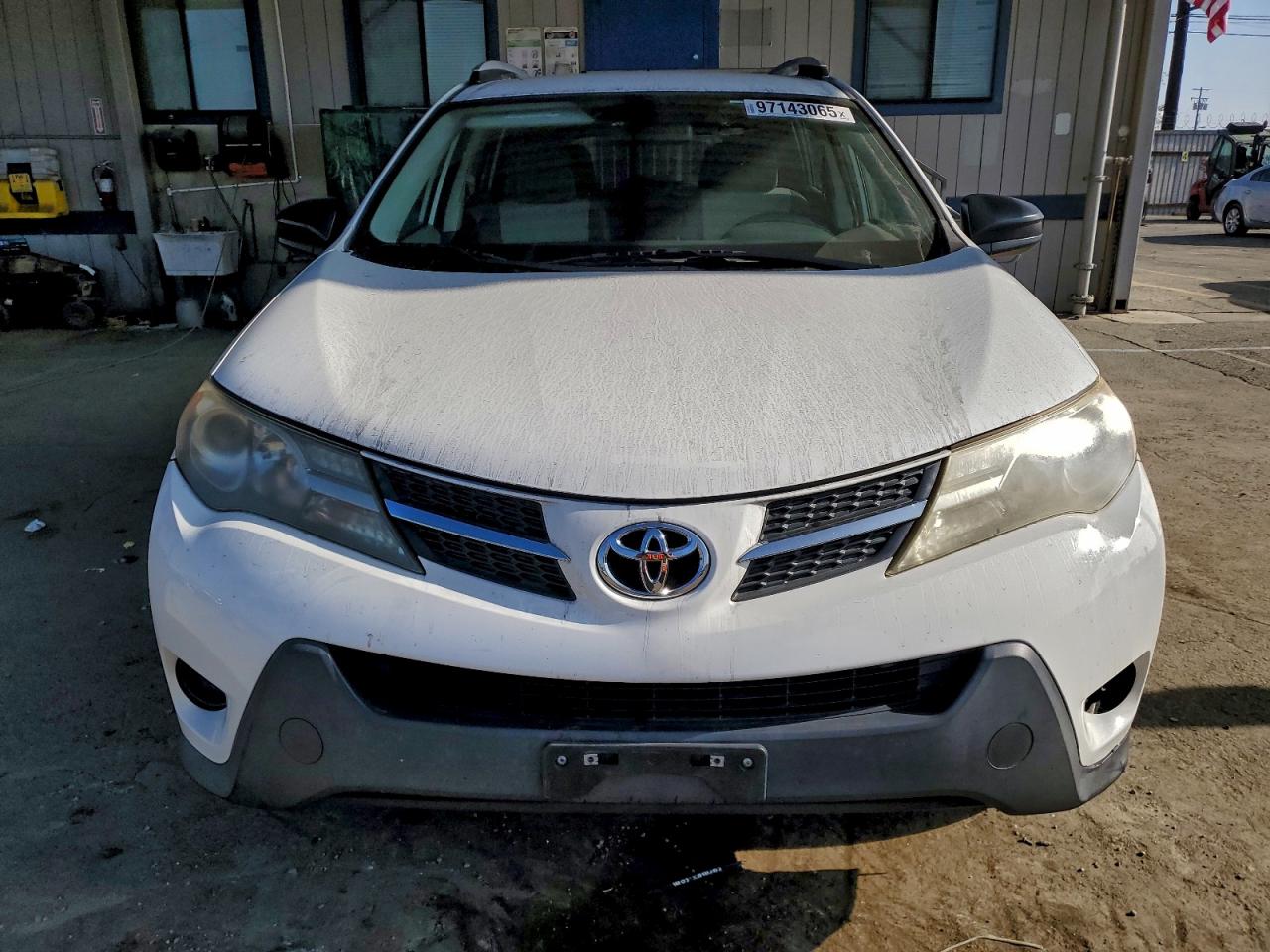 2013 TOYOTA RAV4 LE photo 9