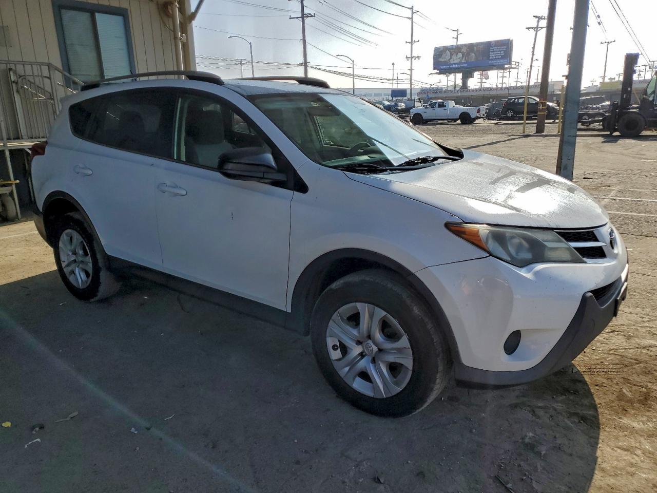 2013 TOYOTA RAV4 LE photo 7