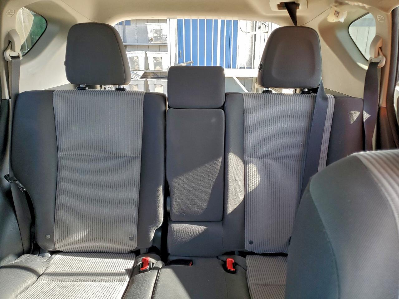 2013 TOYOTA RAV4 LE photo 19