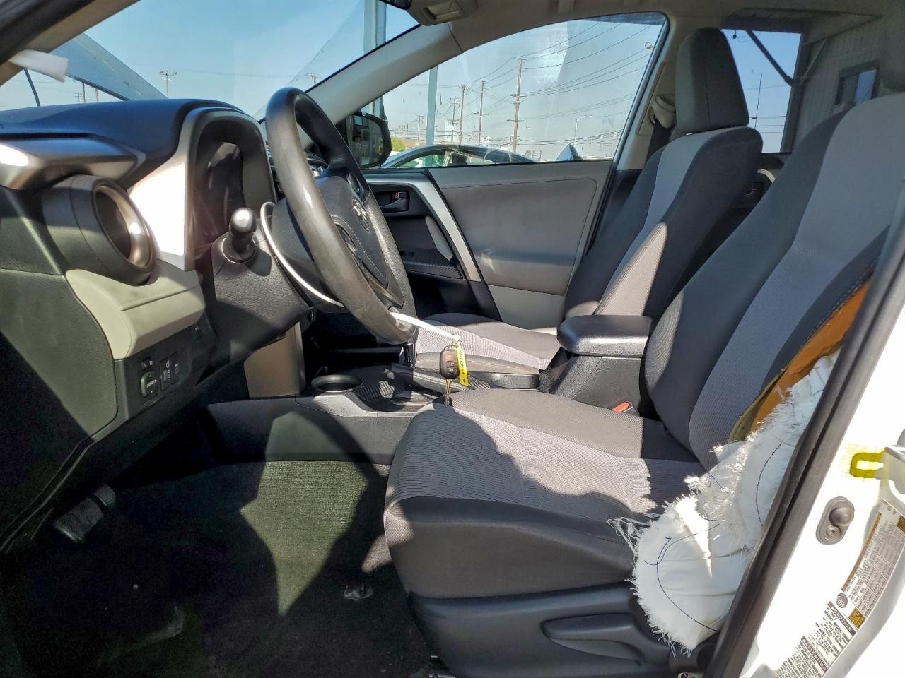 2013 TOYOTA RAV4 LE photo 13