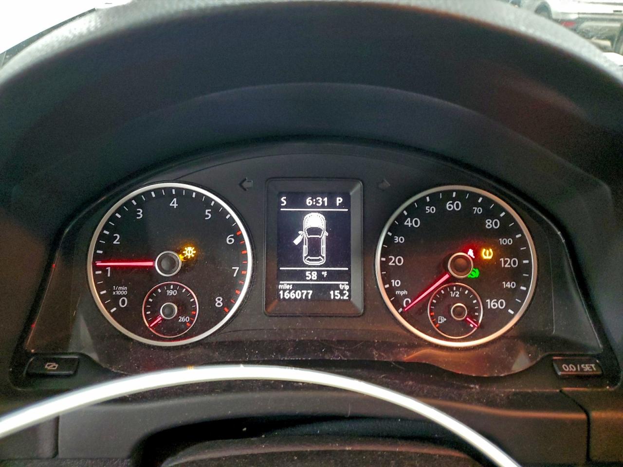 2012 VOLKSWAGEN TIGUAN S photo 17