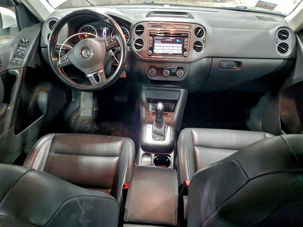 2012 VOLKSWAGEN TIGUAN S photo 15