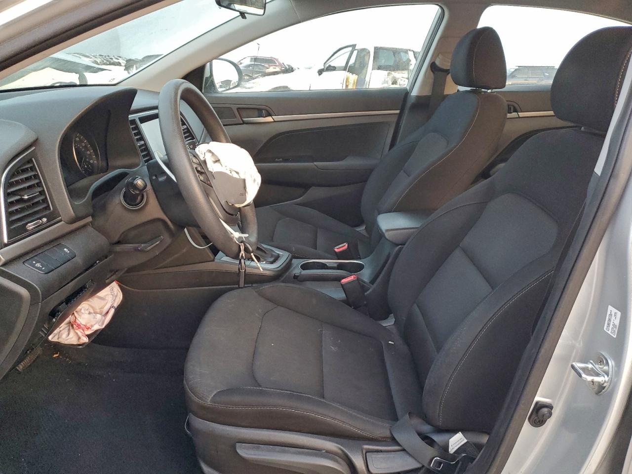 2018 HYUNDAI ELANTRA SE photo 7